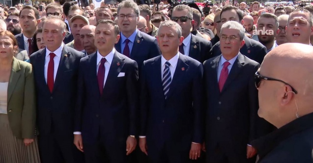 Özgür Özel, Özgür Çelik ile Taksim'de