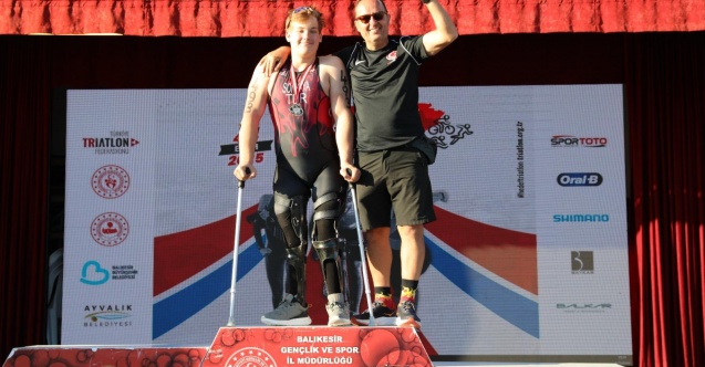 Ayvalık’ta triatlon rüzgarı esti