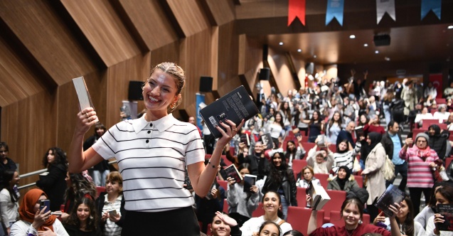 Balıkesir Kitap Fuarı’na ziyaretçi akını