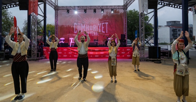 Cumhuriyet coşkusu Kiraz’da