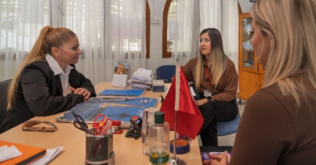 Muhtarlarla el ele İzmir’e kesintisiz hizmet