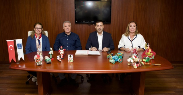 Kuşadası Oyuncak Müzesi'ne geliyor