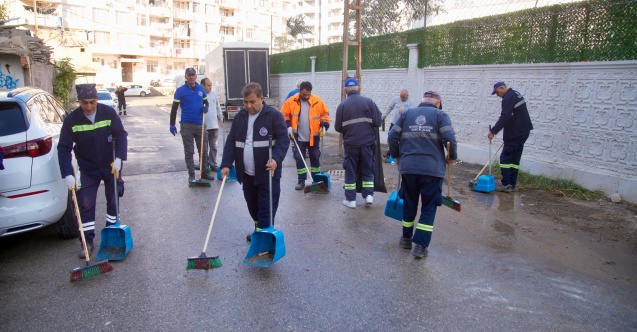 Seyhan Belediyesi'nden İlçe Genelinde Yoğun Temizlik Mesaisi