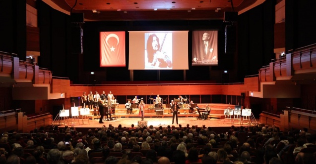 Barış Manço, şarkılarıyla anıldı