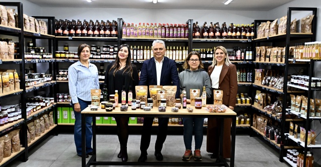 Muratpaşa'da Yerli Malı Haftası’nda kadın emeğine destek