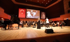 Cumhuriyetin Divası” Müzeyyen Senar konserle anıldı