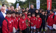 438 metre yükseklikte çilek festivali