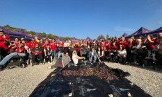 Engelli yurttaşlar ve yakınları zeytin hasadında buluştu