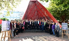 Şiddete karşı ses, Al Yazmada yükseldi