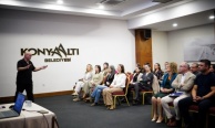 Konyaaltı yöneticilerine liderlik eğitimi verildi