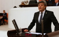 "AKP'den sorunları çözmesini beklemek, çölde su aramaktan farksız"