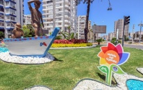 Büyükşehir, Mersin'i çiçeklerle süsledi