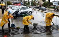 Kuşadası Belediyesi'nde sağanak seferberliği