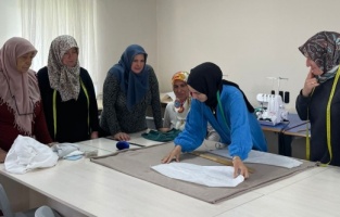 İZMEK yeni kurs merkezlerini açtı