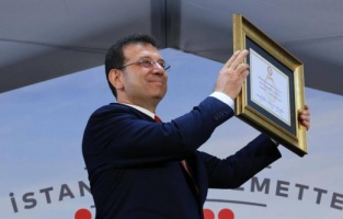 İstanbul Üniversitesi'nin İmamoğlu kararı pahalıya patlayabilir! Dünya devi birlik incelemeye aldı