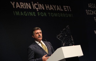 Serdar Sandal hayalindeki Bayraklı'yı anlattı