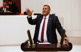 Gürer: 'Esnaf tefeciye mahkûm olacak!'