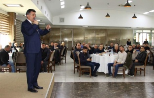 Başkan Sandal apartman görevlileri ile buluştu