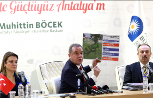 Başkan Böcek Konyaaltı Sahil Projesi'ndeki israfı sergiledi