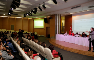 Büyükşehir'den kadına yönelik şiddetle mücadele paneli