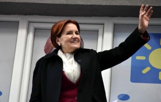 Akşener: 'EYT sorununu biz çözeceğiz!'