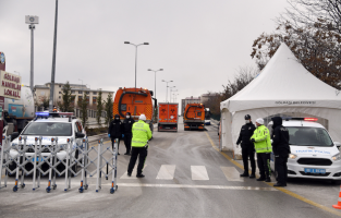 Büyükşehir'den karantina bölgesine özel dezenfektasyon