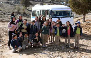 'Çocuklar okusun diye'