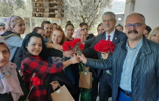 'Kadınların haklı mücadelelerinin her zaman destekçisiyiz'