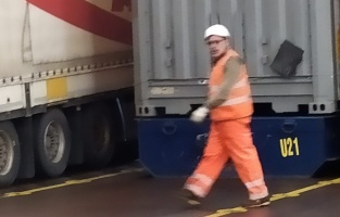 CHP'li Polat'tan Ticaret Bakanlığı'na fotoğraflı yanıt