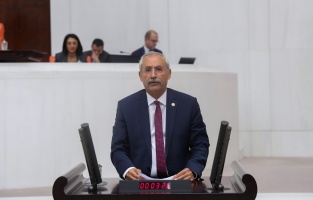 'Devlet çiftçiye, çiftçi bankalara borçlu'