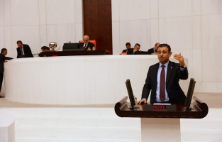 CHP'li Bulut, öğrencilerin kantin isyanını Meclis'e taşıdı