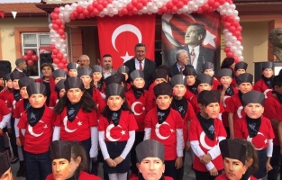 '23 Nisan, Türk Milletinin bağımsızlık mücadelesinin en önemli simgelerinden biridir'