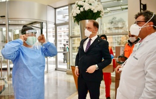 Beylikdüzü Belediyesi'nden sağlık çalışanlarına 3 bin siperlik