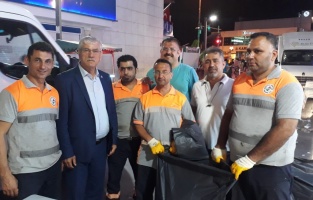 'Bir alkış da temizlik işçilerine!'