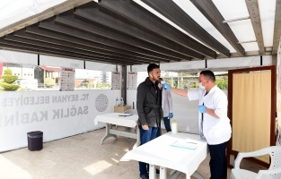 Seyhan'dan sağlık kabini hizmeti