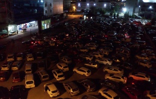 İzmit'te korona günlerinde arabalı sinema keyfi