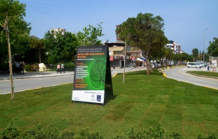 Kuşadası'nda yeşil alanlar çoğalıyor