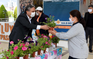 Başkan Uysal, Anneler Günü'nü kutladı