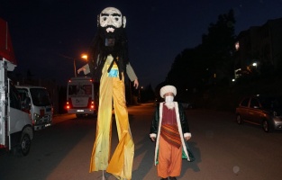 İzmit Belediyesi Ramazan eğlencesini evlere götürdü