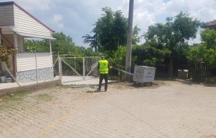 İzmit Belediyesi sivrisineklere karşı ilaçlamayı aksatmıyor