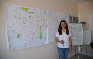 Kuşadası Belediyesi'ne kadın eli değdi!