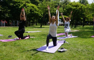İzmit Belediyesi'nden kadınlara özel spor etkinliği