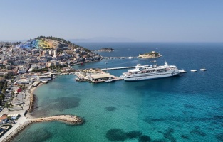 Kuşadası kamp ve karavan turizminin başkenti olacak