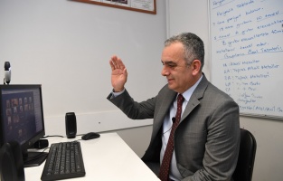 Konyaaltı ETÜT Merkezi'nden üniversiteye