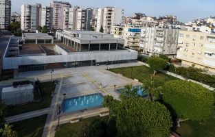 Yeni sezonda Muratpaşa'dan sanatçıya destek