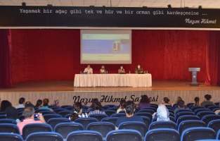 Velilere uzaktan eğitimi anlattılar