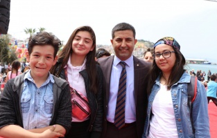 Sosyal belediyeciliğin kalesi Kuşadası