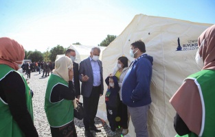 Zeydan Karalar, Adana halkı adına İzmir'de