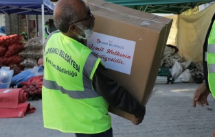 İzmit halkının yardımları İzmir'e ulaştı