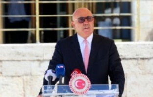 "2021 Kadın Cinayetlerini Durdurma Yılı ilan edilsin!"